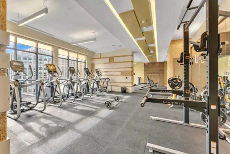 2Bedroom Cn Tower And Water Views - Free Parking - Rooftop Pool Toronto Kültér fotó